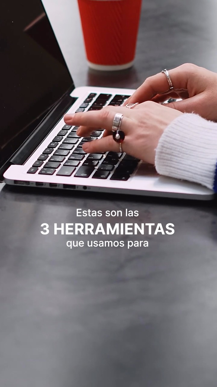 🛠️ Usamos CRM, Plataforma de prospección B2B y Plataformas de visualización de datos para automatizar tu crecimiento. Pe